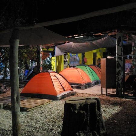 Hostal Y Camping Las G Bacalar Bagian luar foto