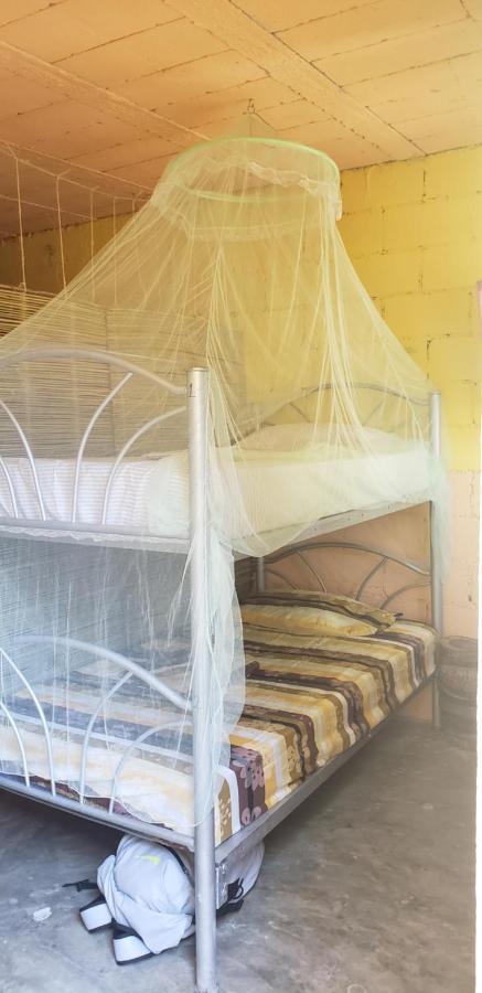 Hostal Y Camping Las G Bacalar Bagian luar foto