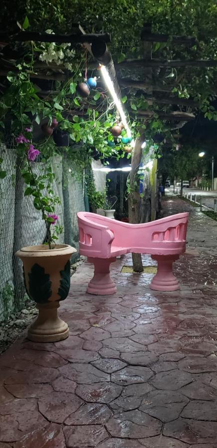 Hostal Y Camping Las G Bacalar Bagian luar foto