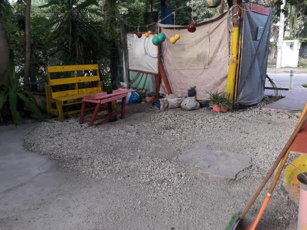 Hostal Y Camping Las G Bacalar Bagian luar foto