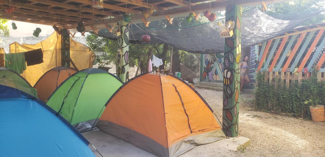 Hostal Y Camping Las G Bacalar Bagian luar foto